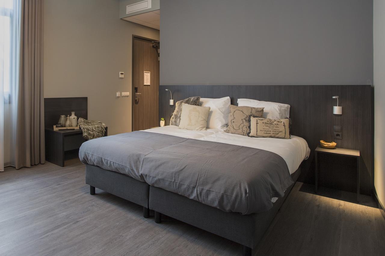 Hotel Bladel Екстериор снимка